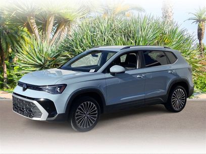 New 2025 Volkswagen Taos SE