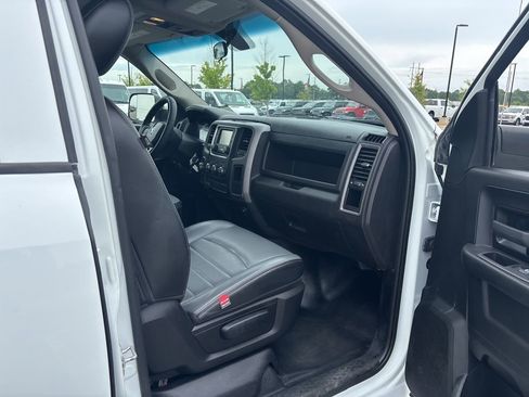Certified 2022 RAM 1500 Tradesman w/ Chrome Appearance Group AWD/4WD image 32