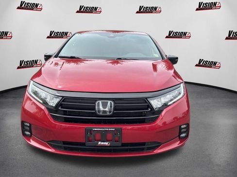 Used 2023 Honda Odyssey Sport image 2