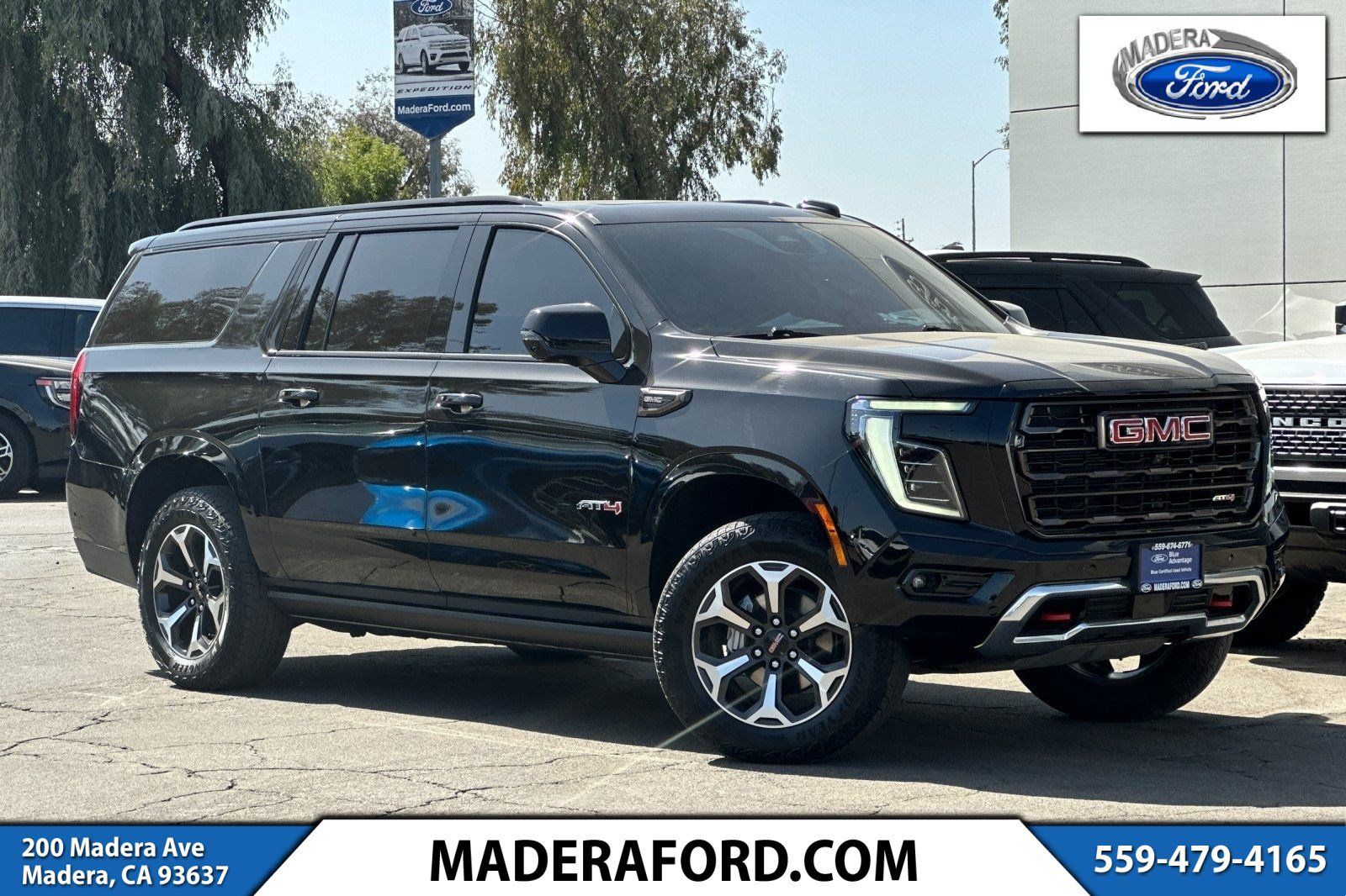 Used 2025 GMC Yukon XL AT4 Ultimate AWD/4WD image 1