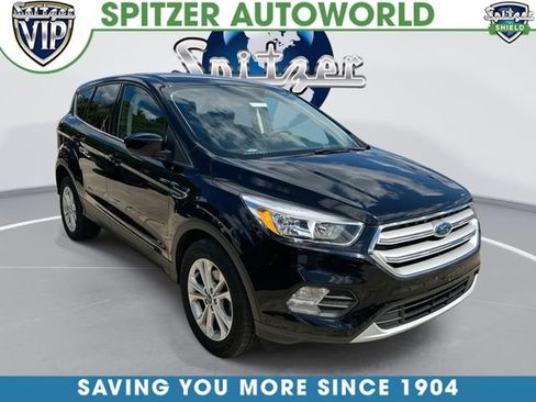Used 2019 Ford Escape SE FWD image 1