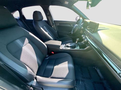 Used 2023 Honda Civic Sport image 28