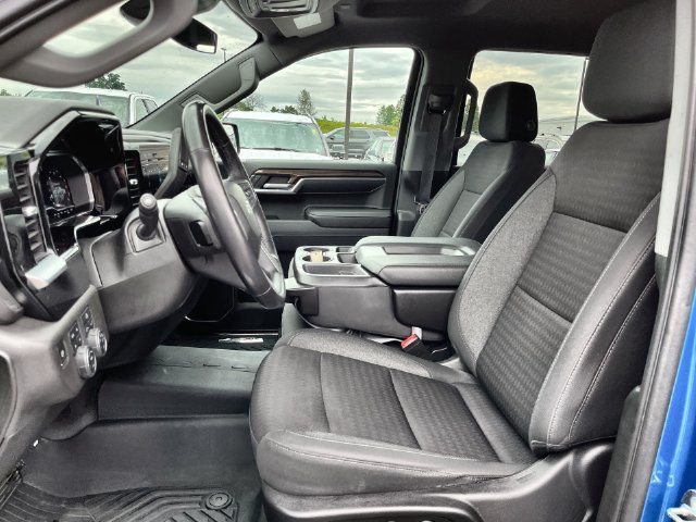 Certified 2022 Chevrolet Silverado 1500 RST AWD/4WD image 21