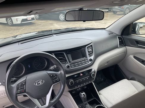 Used 2017 Hyundai Tucson Sport FWD image 14