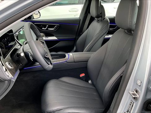 Certified 2025 Mercedes-Benz E 350 4MATIC Sedan image 7