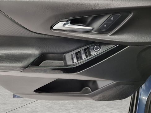 Used 2025 Chevrolet Equinox LT image 26