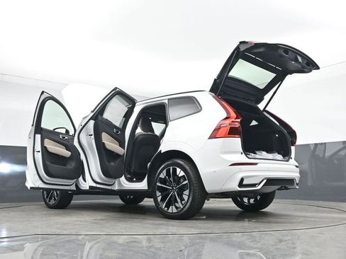 New 2026 Volvo XC60 B5 Plus w/ Protection Package Premier image 58