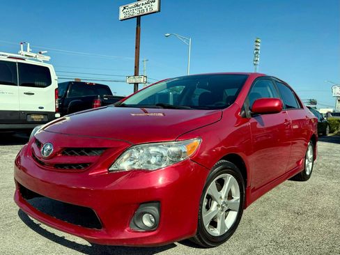 Used 2013 Toyota Corolla S FWD image 4
