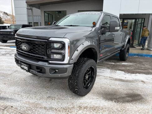 New 2026 Ford F250 Lariat w/ Black Appearance Package image 47