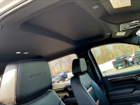 Used 2023 GMC Sierra 1500 AT4 w/ AT4 Preferred Package image 21