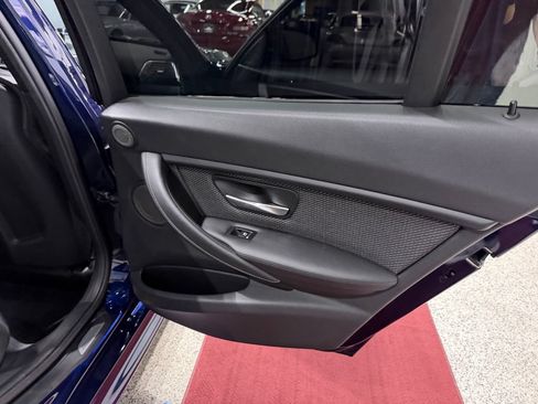 Used 2016 BMW M3 RWD image 31
