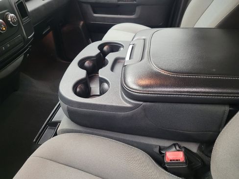 Used 2021 RAM 1500 Classic SLT AWD/4WD image 26