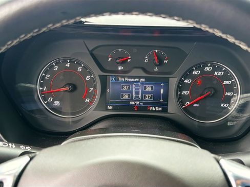 Used 2021 Chevrolet Camaro LT w/ Technology Package RWD image 35