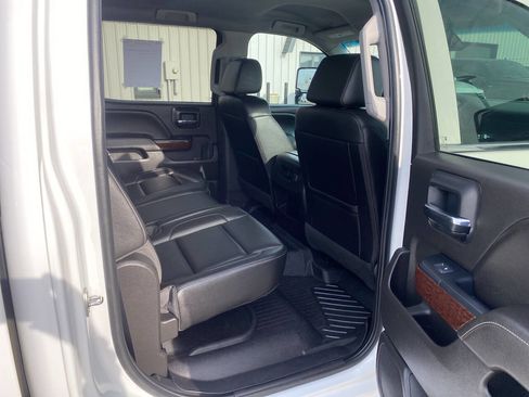 Used 2018 GMC Sierra 1500 SLT image 18