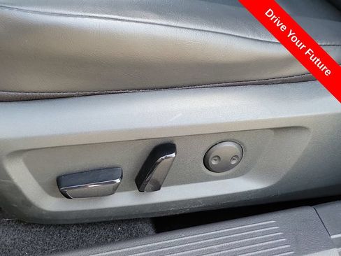 Used 2021 Nissan Rogue SV w/ Premium Package FWD image 14