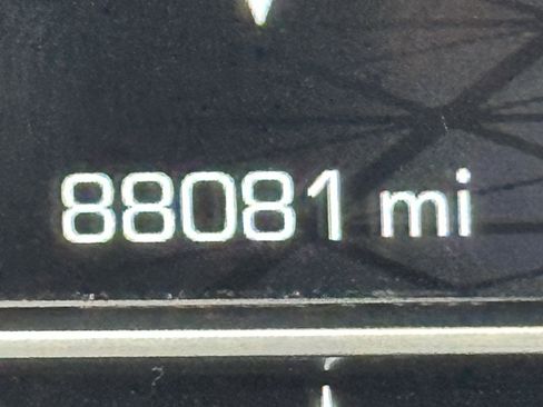 Used 2023 GMC Yukon Denali w/ Denali Reserve Package image 25