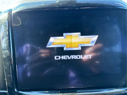 Certified 2023 Chevrolet Traverse LT w/ LT Premium Package AWD/4WD image 17