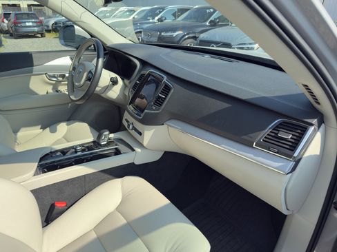 Certified 2024 Volvo XC90 B5 Core w/ Climate Package image 23