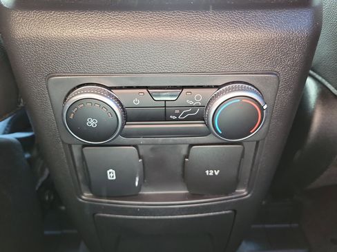 Used 2022 Ford Explorer ST-Line image 13