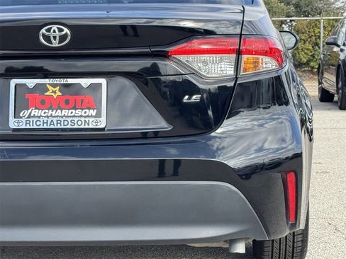 Used 2024 Toyota Corolla LE image 6