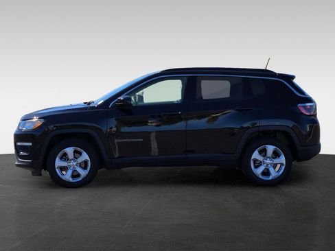 Used 2020 Jeep Compass Latitude w/ Popular Equipment Group FWD image 7