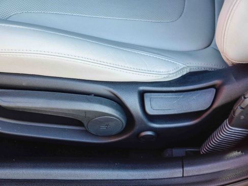 Used 2020 Hyundai Veloster Turbo Ultimate image 17