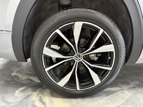 Used 2026 Volkswagen Atlas SEL Premium R-Line AWD/4WD image 30