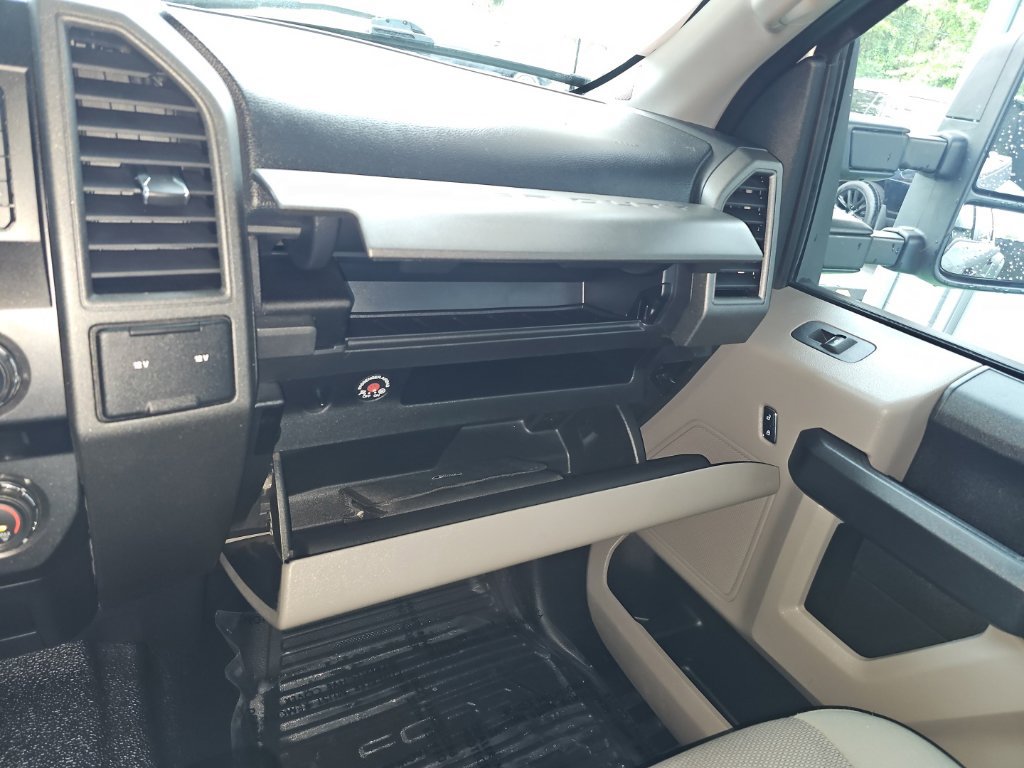 Used 2018 Ford F350 XL w/ Power Equipment Group AWD/4WD image 24