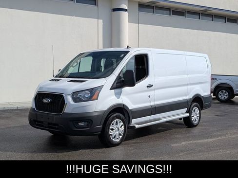 Used 2024 Ford Transit 250 Low Roof w/ Exterior Upgrade Package image 4