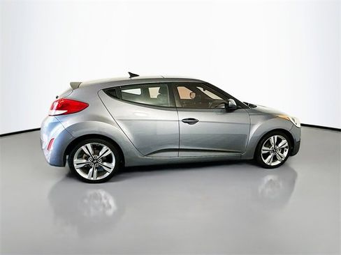 Used 2016 Hyundai Veloster w/ Option Group 03 image 8