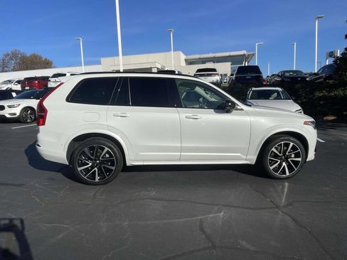 Certified 2023 Volvo XC90 T8 Ultimate w/ Lounge Package image 10