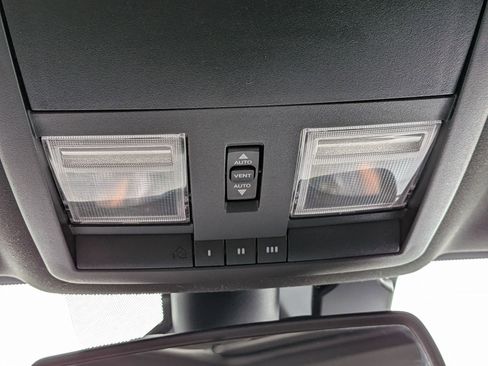 Used 2016 Dodge Challenger R/T Scat Pack w/ Leather Interior Group image 24