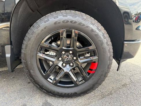 Used 2025 Chevrolet Silverado 1500 RST w/ Redline Edition AWD/4WD image 12