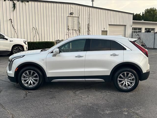 Certified 2023 Cadillac XT4 Premium Luxury w/ Cold Weather Package AWD/4WD image 7