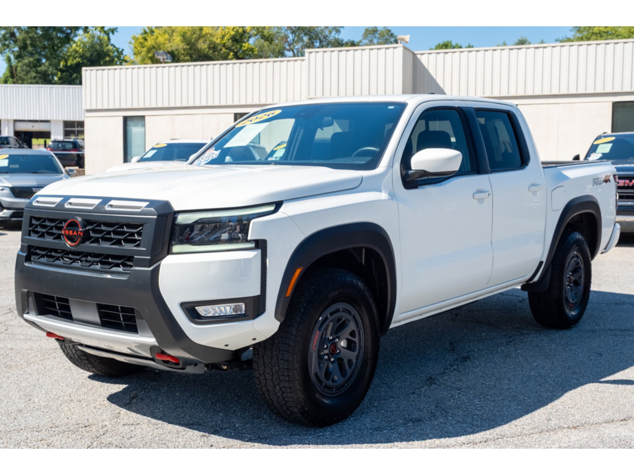 Used 2026 Nissan Frontier PRO-4X AWD/4WD image 4