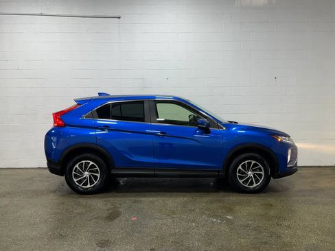Used 2020 Mitsubishi Eclipse Cross ES FWD image 2