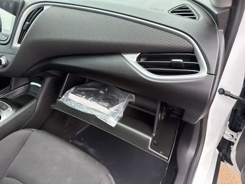 Used 2024 Chevrolet Malibu LT image 48