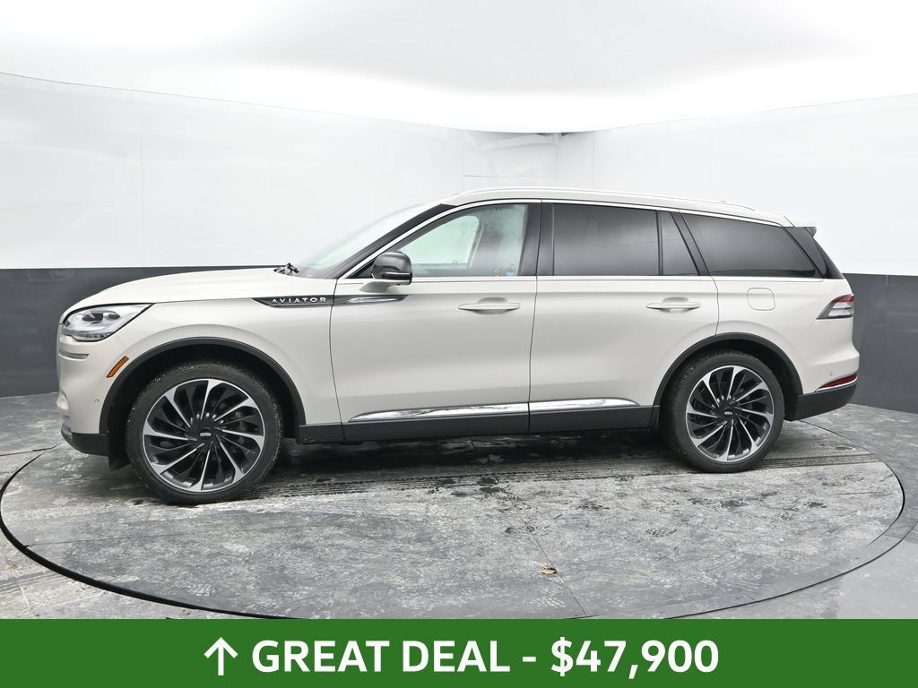 Used 2024 Lincoln Aviator Reserve w/ Equipment Group 201A AWD/4WD image 12