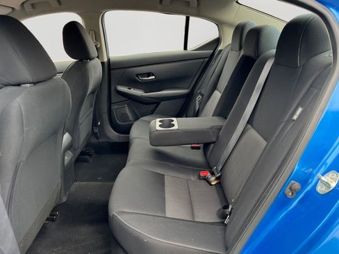 Used 2022 Nissan Sentra SV image 11