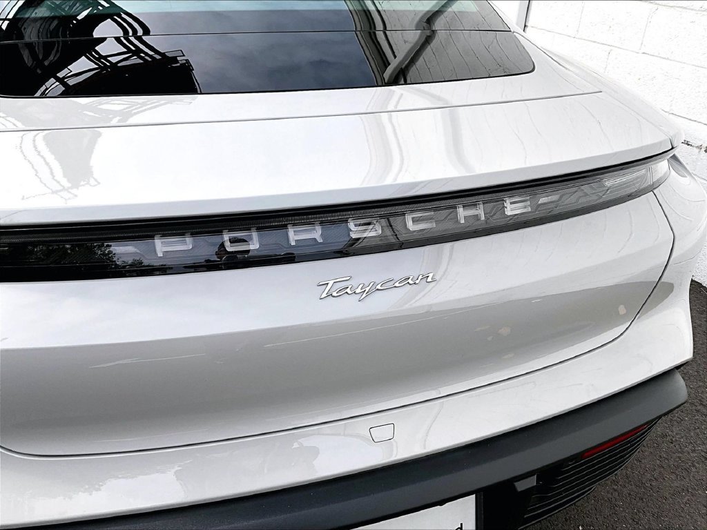 Certified 2024 Porsche Taycan RWD image 33