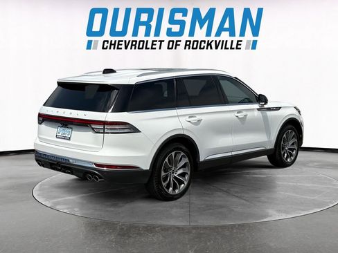 Used 2025 Lincoln Aviator Reserve AWD/4WD image 6