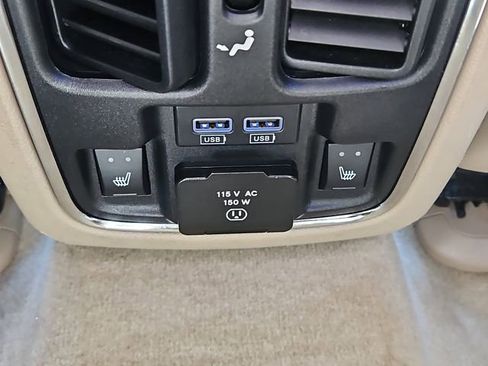 Used 2016 Jeep Grand Cherokee Overland image 23