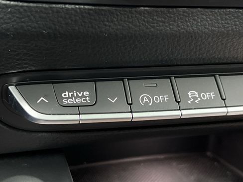 Used 2022 Audi Q5 2.0T Premium image 32