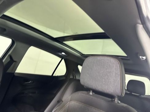 Used 2022 Chevrolet Equinox LT image 12