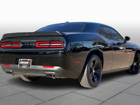 Used 2023 Dodge Challenger SXT image 10