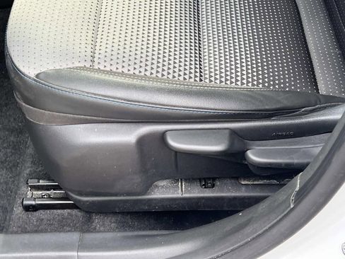 Used 2024 Chevrolet Trax LT w/ Driver Confidence Package image 14