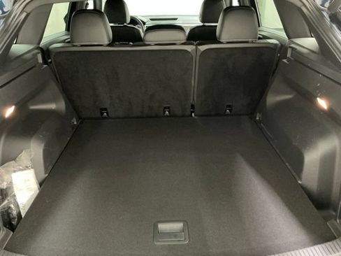 Used 2021 Volkswagen Atlas Cross Sport SE FWD image 17