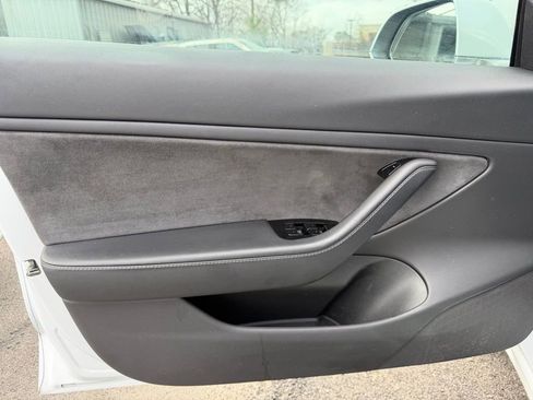 Used 2019 Tesla Model 3 Performance image 13