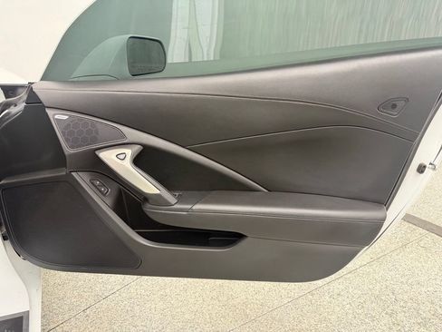 Used 2019 Chevrolet Corvette Stingray Convertible w/ 1LT RWD image 22