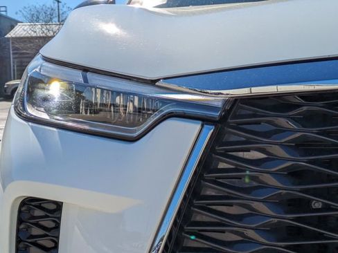 Used 2025 INFINITI QX60 Pure image 11